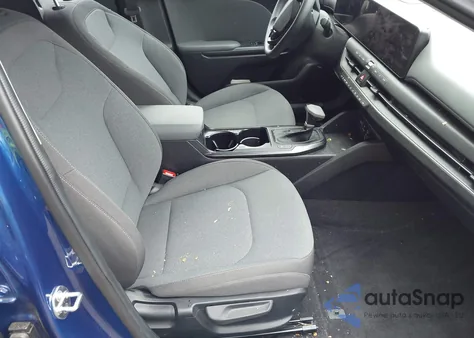 2025 Kia K4 Lxs z USA, uszkodzony, nr VIN 3KPFT4DEXSE036366